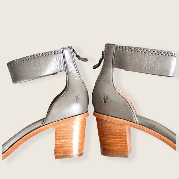 Frye Brielle Charcoal Grey Wooden Ankle Sandals - Picture 12 of 16